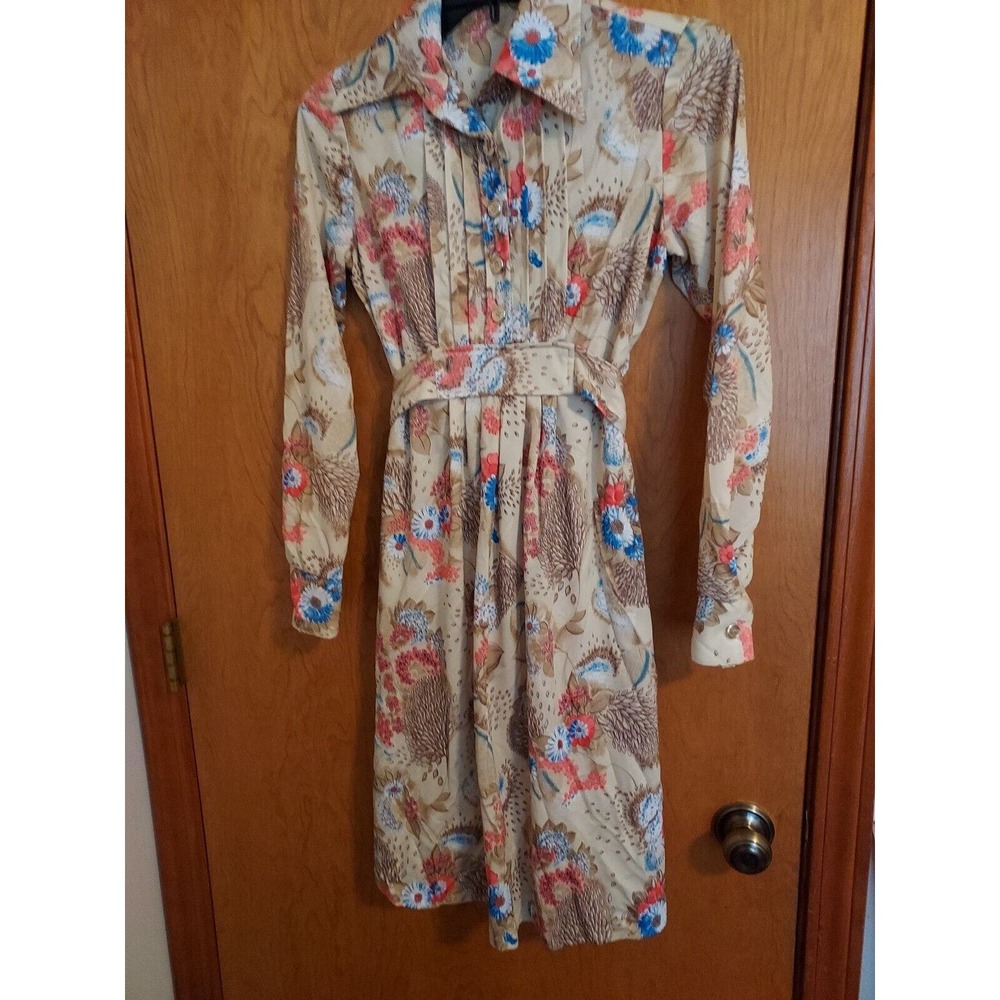 Vintage size 7 House Shirt Dress Poly floral long sleeve Tie back Vera Maxwell?